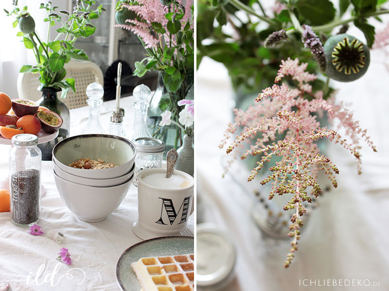 Frühstückstisch-im-frischen-Sommerlook