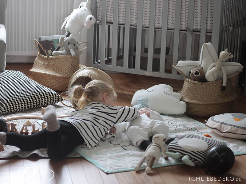 Leben-mit-Kindern-im-Wohnzimmer