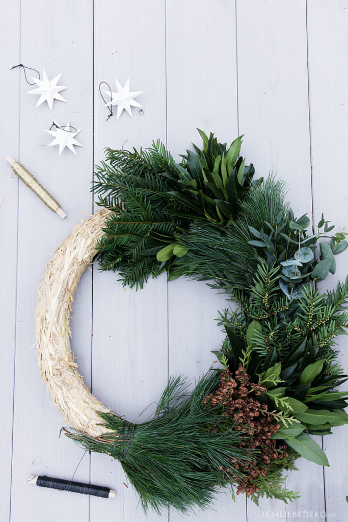 Anleitung Adventskranz selbst binden