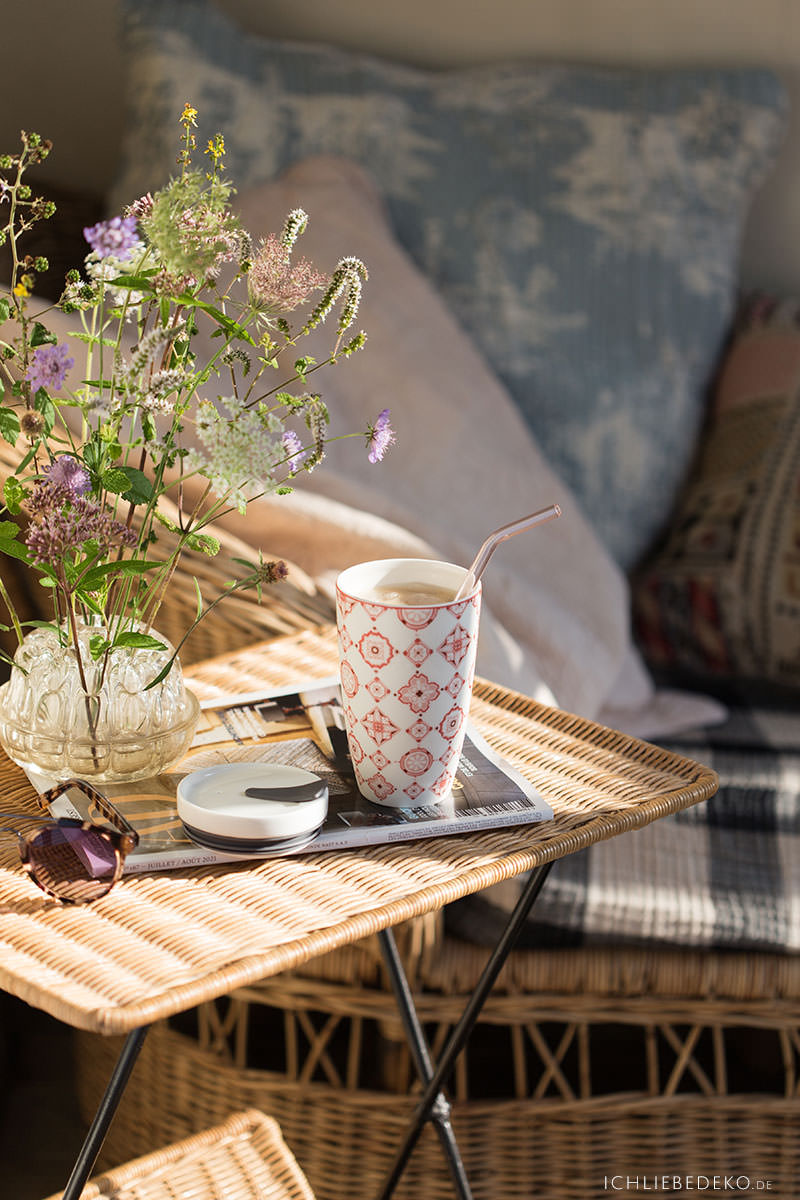 gemuetlicher-kaffee-als-auszeit