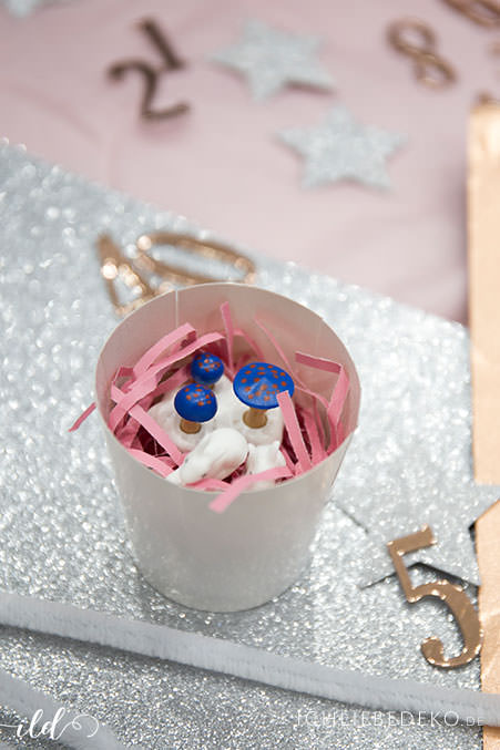 geschenke-in-adventskalender-fuer-maedchen-packen