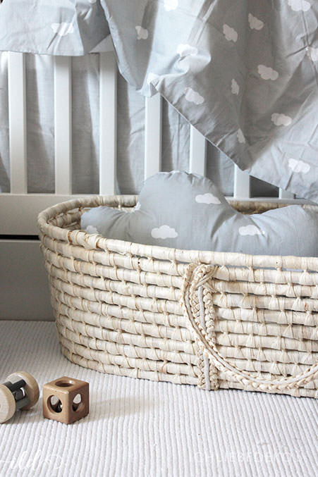 moseskoerbchen-aus-bast-im-babyzimmer